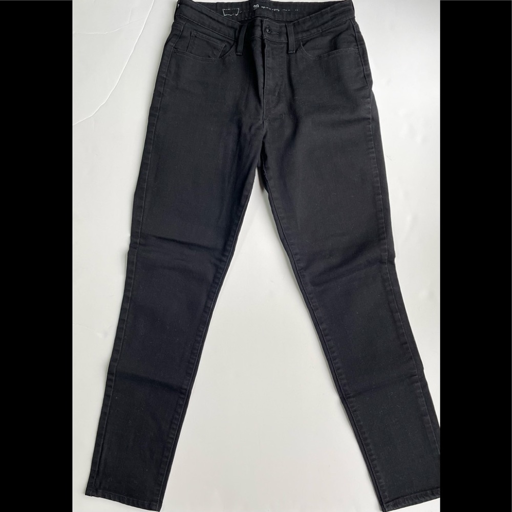 Levi Black Skinny Jean
